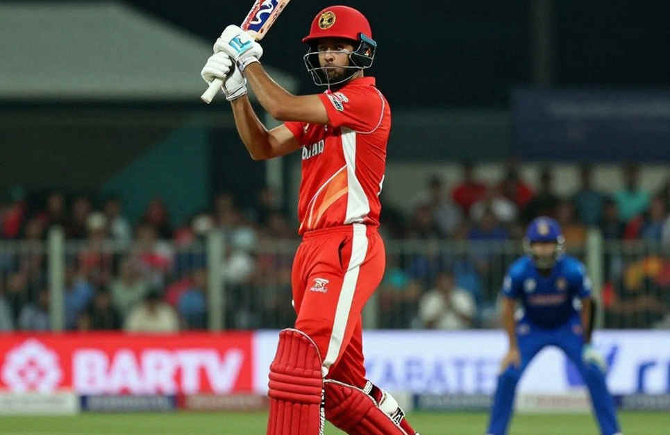 নিলাম-অর্থনীতি: ২৭ কোটি টাকার হাত আর ৪ কোটি টাকার ফাঁদ